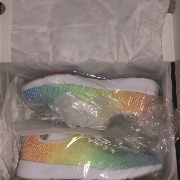 Jessica Simpson multi color sneakers - Picture 2 of 2